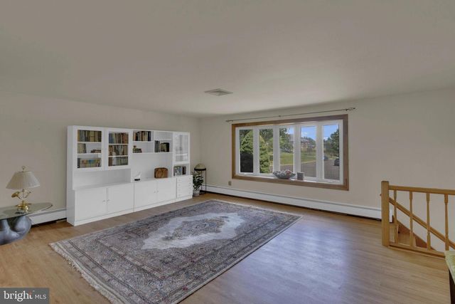 1266 OLD JORDAN RD, Holland, PA 18966
