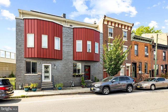808 E GIRARD AVENUE