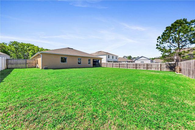 135 Walnut Way, Kingsland, GA 31548