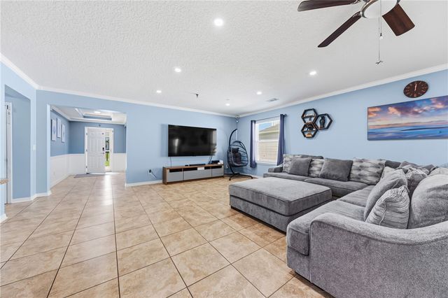 135 Walnut Way, Kingsland, GA 31548