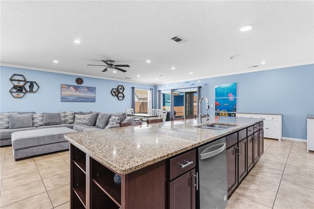 135 Walnut Way, Kingsland, GA 31548