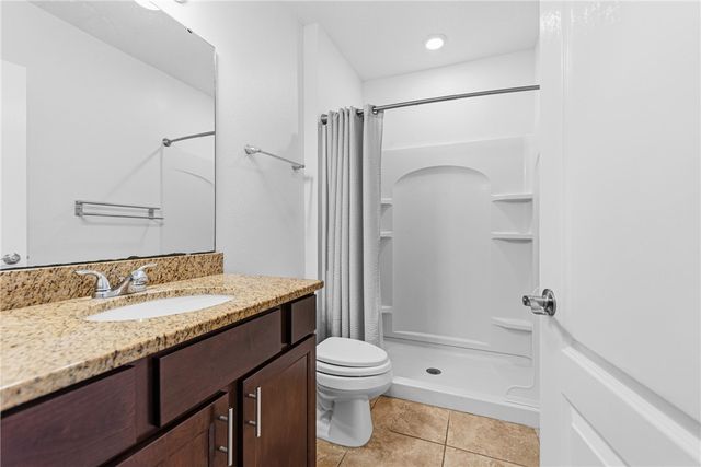 135 Walnut Way, Kingsland, GA 31548