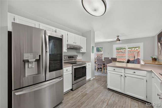 3412 Charleston Place Court, Manchester, MO 63088