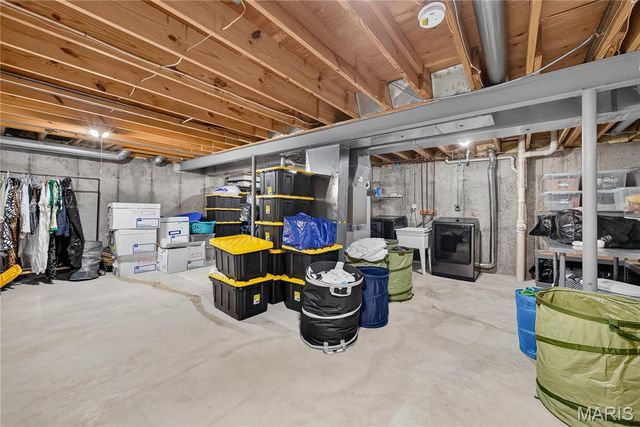 3412 Charleston Place Court, Manchester, MO 63088
