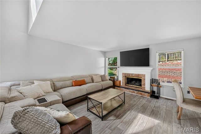 3412 Charleston Place Court, Manchester, MO 63088