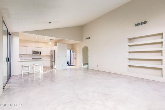 5825 N Misty Ridge Drive, Tucson, AZ 85718