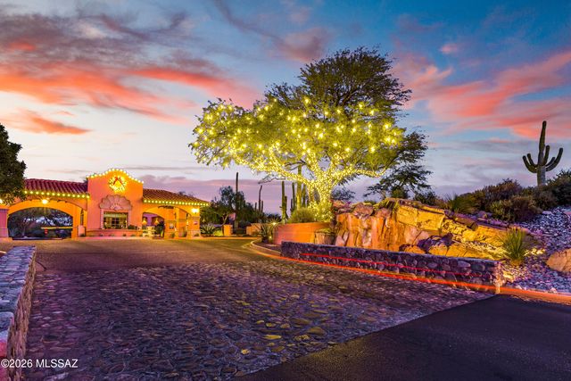 5825 N Misty Ridge Drive, Tucson, AZ 85718