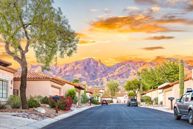 5825 N Misty Ridge Drive, Tucson, AZ 85718