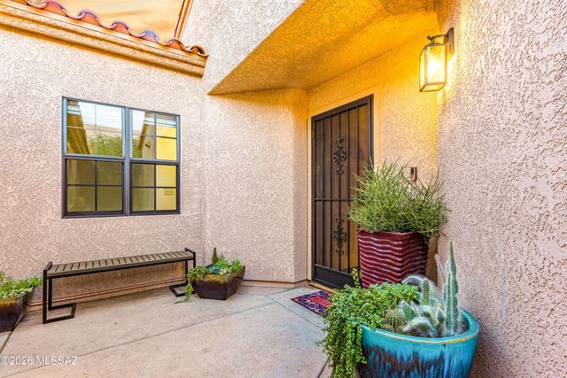 5825 N Misty Ridge Drive, Tucson, AZ 85718