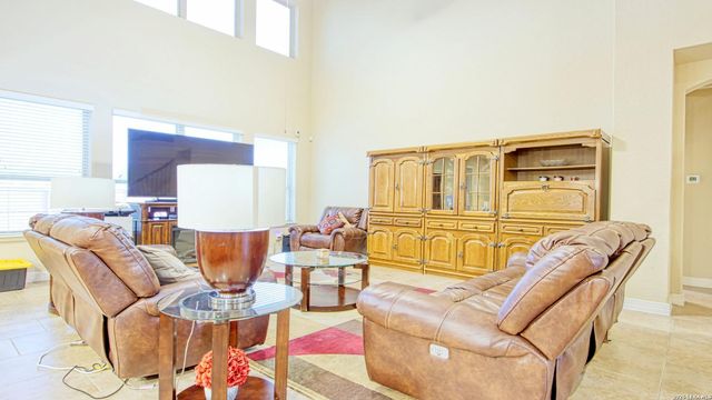 3128 BEACON GLN, Schertz, TX 78108