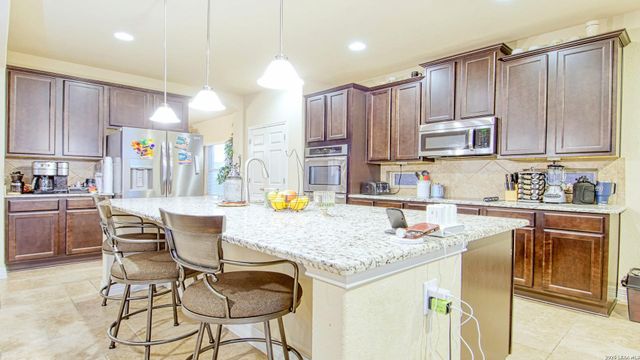 3128 BEACON GLN, Schertz, TX 78108