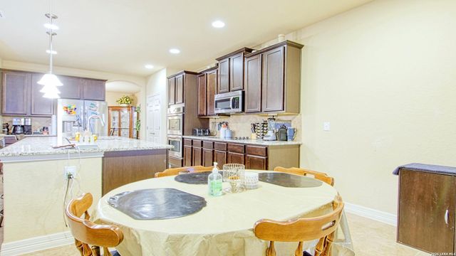 3128 BEACON GLN, Schertz, TX 78108