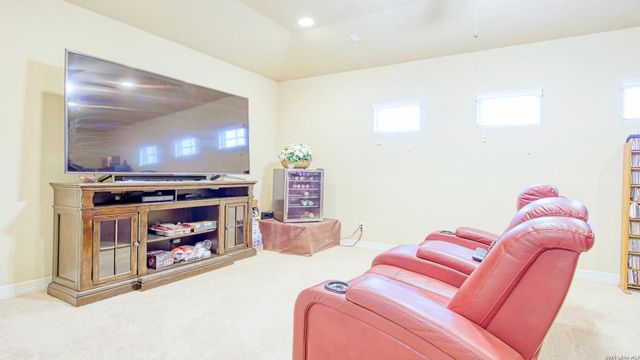 3128 BEACON GLN, Schertz, TX 78108