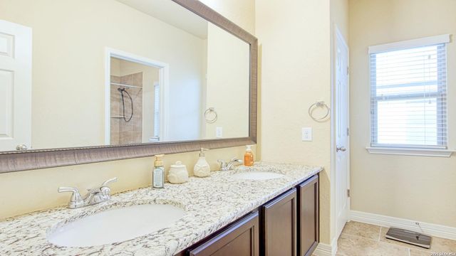 3128 BEACON GLN, Schertz, TX 78108