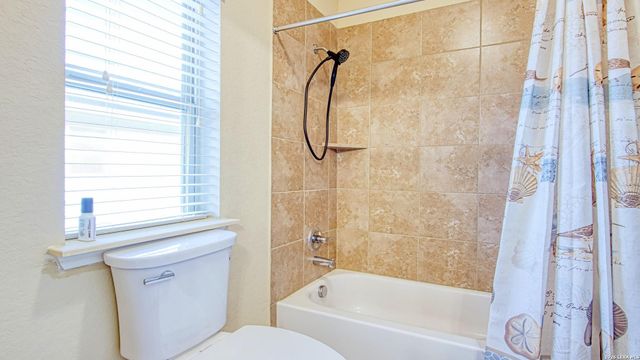 3128 BEACON GLN, Schertz, TX 78108