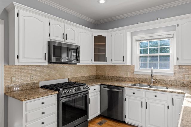 2328 Laurelton Creek Lane, Chattanooga, TN 37421