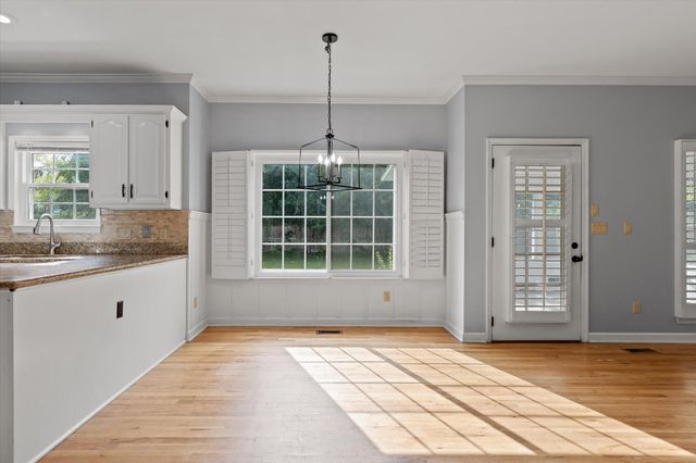 2328 Laurelton Creek Lane, Chattanooga, TN 37421