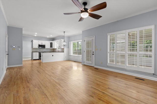 2328 Laurelton Creek Lane, Chattanooga, TN 37421