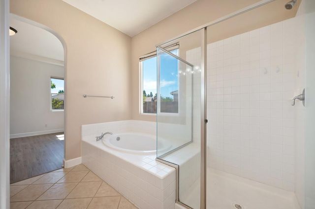 5751 Spenlow Way, Sacramento, CA 95835