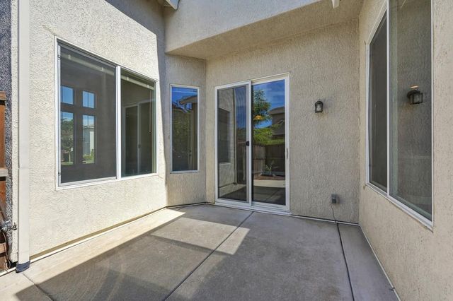 5751 Spenlow Way, Sacramento, CA 95835
