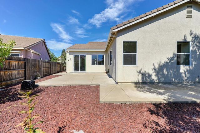 5751 Spenlow Way, Sacramento, CA 95835
