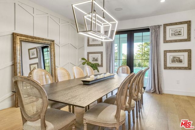 18321 Lake Encino Drive, Encino, CA 91316