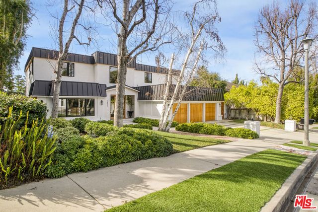 18321 Lake Encino Drive, Encino, CA 91316