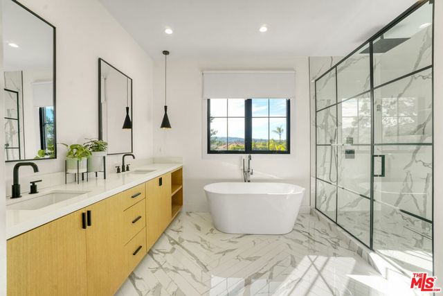 18321 Lake Encino Drive, Encino, CA 91316