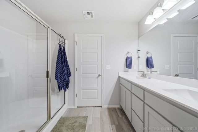 6804 S 22nd Place E, Broken Arrow, OK 74011