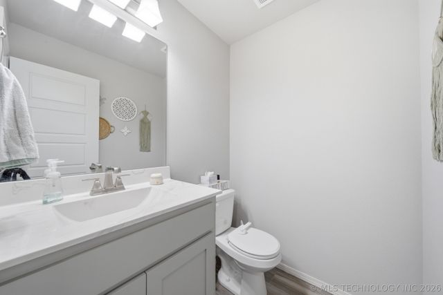 6804 S 22nd Place E, Broken Arrow, OK 74011