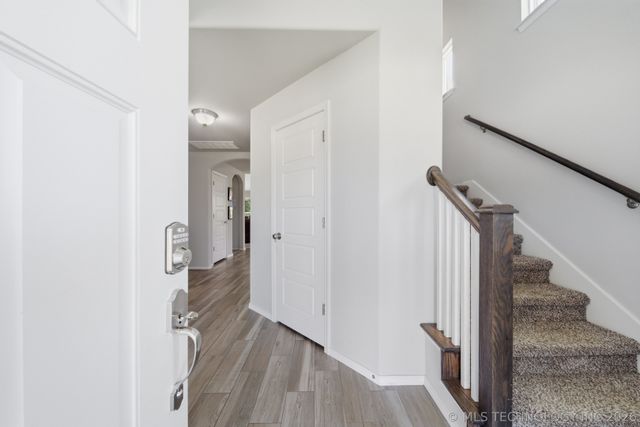 6804 S 22nd Place E, Broken Arrow, OK 74011