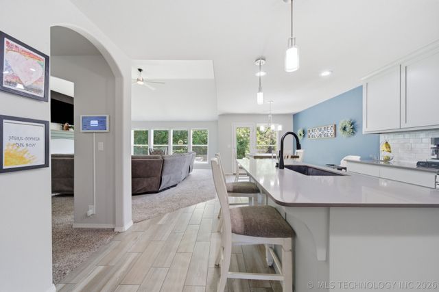 6804 S 22nd Place E, Broken Arrow, OK 74011
