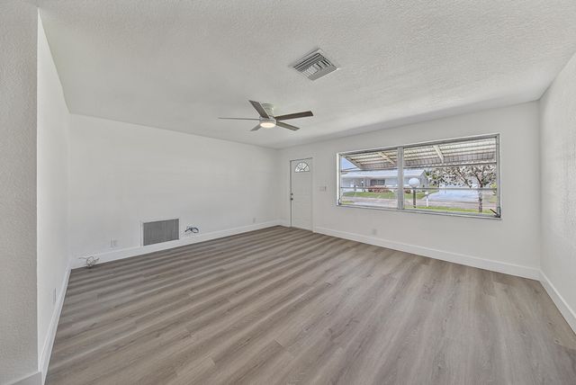 1190 NW 90TH Avenue, Plantation, FL 33322