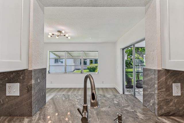 1190 NW 90TH Avenue, Plantation, FL 33322