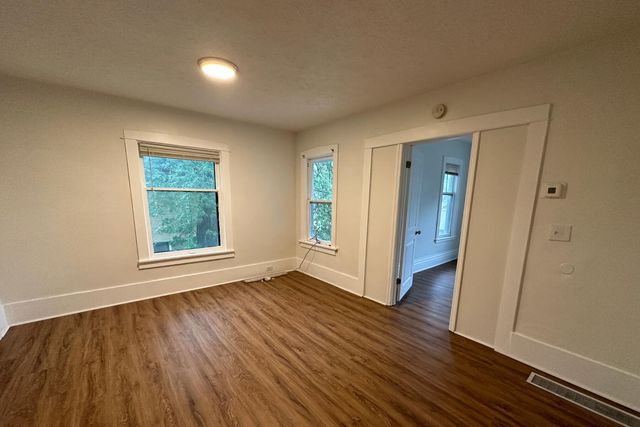 823 Geneva Avenue SE, Grand Rapids, MI 49507