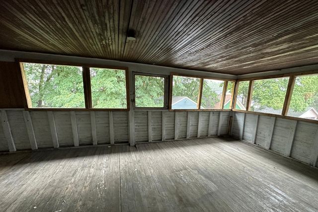 823 Geneva Avenue SE, Grand Rapids, MI 49507