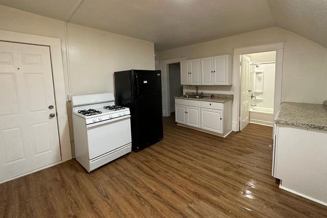 823 Geneva Avenue SE, Grand Rapids, MI 49507