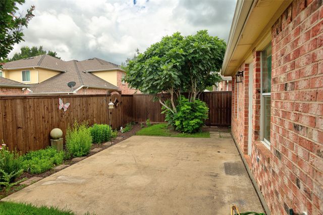 10323 Summit Run Drive, Frisco, TX 75035