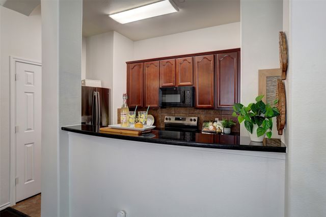 10323 Summit Run Drive, Frisco, TX 75035