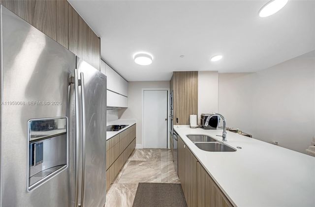 600 NE 27th St 1004, Miami, FL 33137