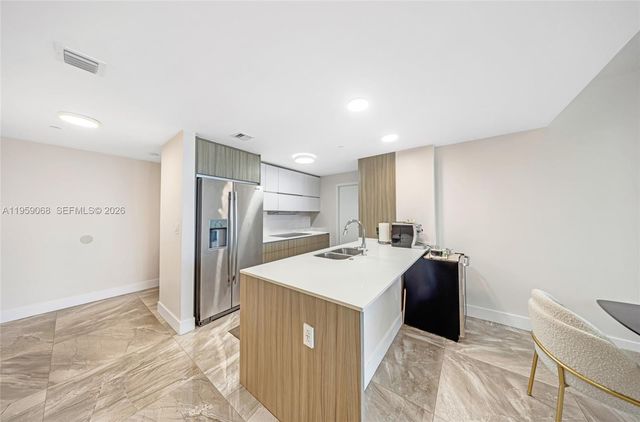 600 NE 27th St 1004, Miami, FL 33137