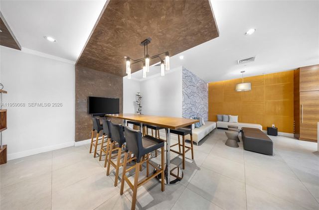 600 NE 27th St 1004, Miami, FL 33137