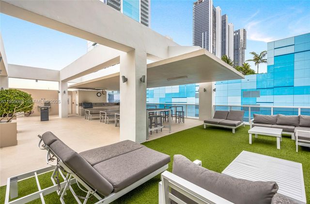 600 NE 27th St 1004, Miami, FL 33137