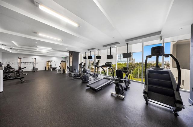 600 NE 27th St 1004, Miami, FL 33137