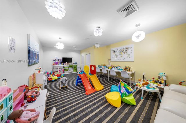 600 NE 27th St 1004, Miami, FL 33137