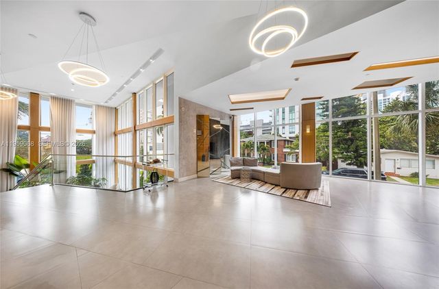 600 NE 27th St 1004, Miami, FL 33137