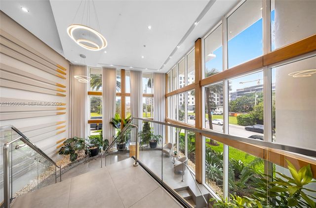 600 NE 27th St 1004, Miami, FL 33137