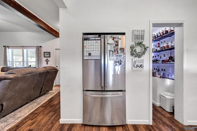 117 Railroad Circle, Falkville, AL 35622