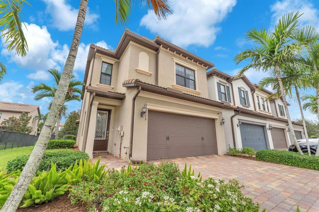 4579 San Fratello Circle, Lake Worth, FL 33467