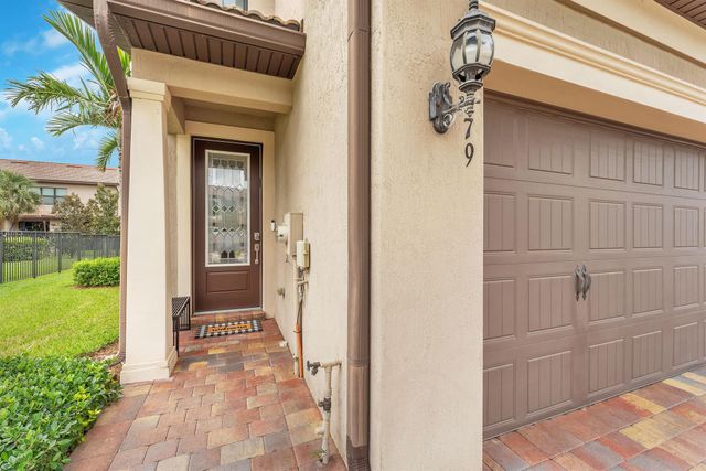 4579 San Fratello Circle, Lake Worth, FL 33467